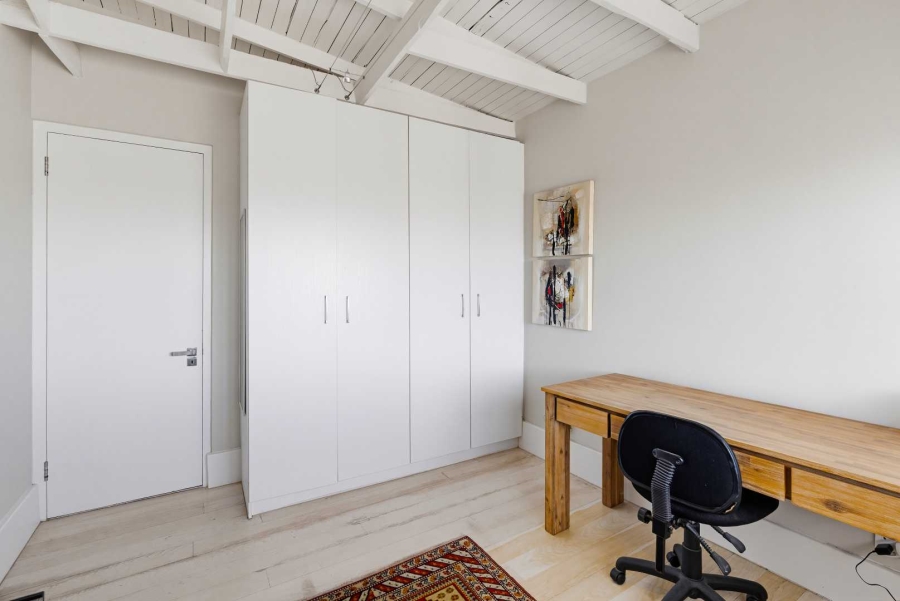 4 Bedroom Property for Sale in Bantry Bay Western Cape